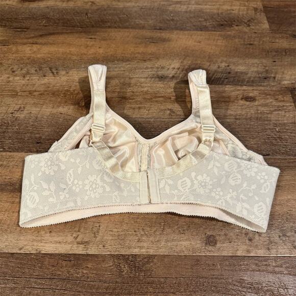 Playtex 18 Hour T-Shirt Bra 38C Beige Side Smoothing Wireless Floral Lace - Picture 3 of 4